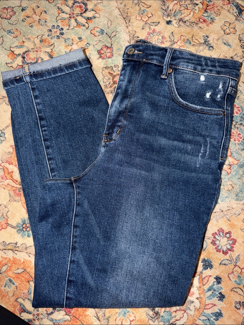 Judy Blue Women’s Straight Denim Jeans in Dark Washed Blue